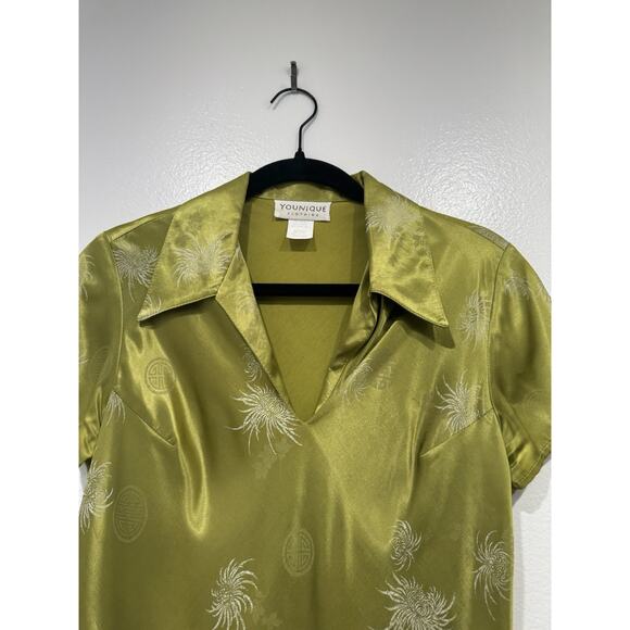 Vintage Younique Clothing Green Top Size Medium Shiny Satin Asian Inspired READ - Picture 2 of 10
